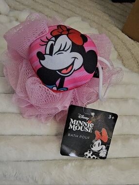 Disney Minnie Mouse Pink Mesh Bath Pouf